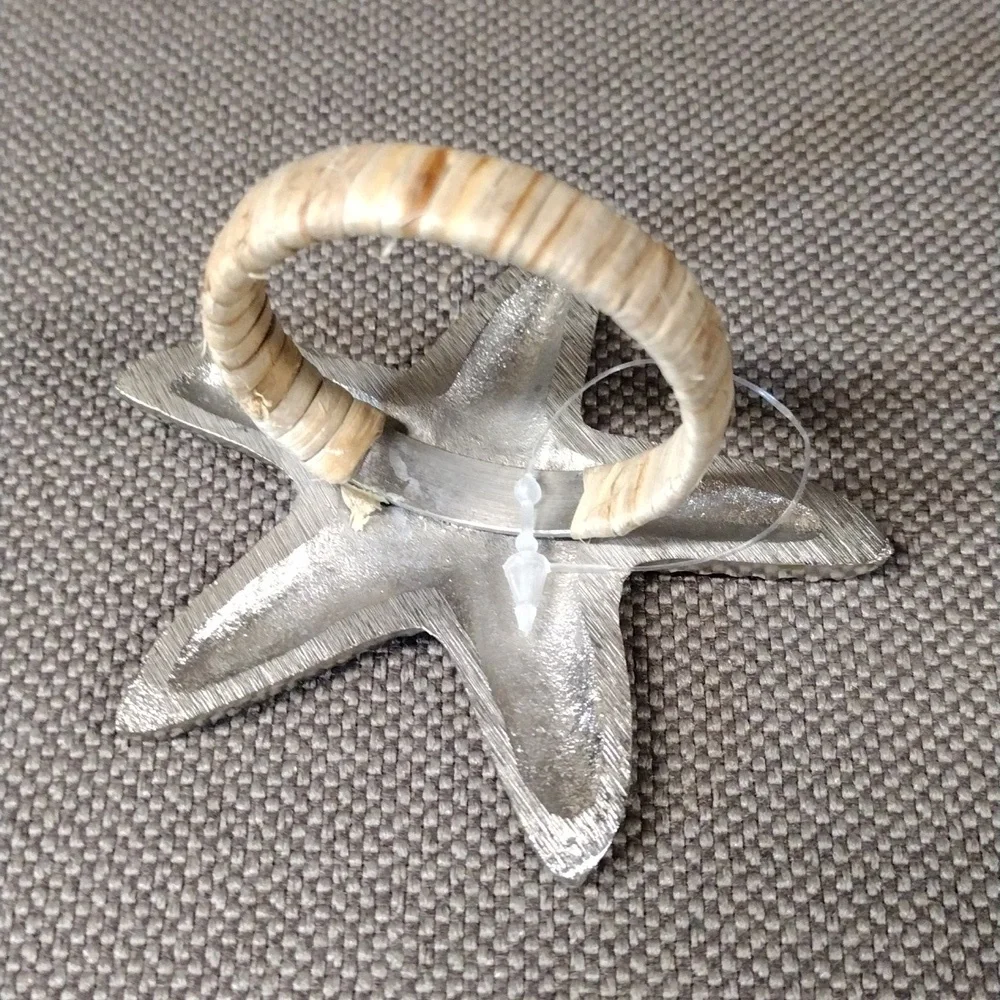 8 Metal starfish napkin holders